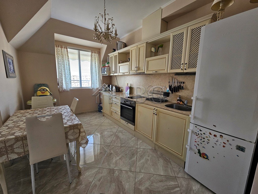  2-Bedroom Apartment with Tennis court view | Izida Palace, Sunny Beach<br><br>IBG Real Estates offers for sale this ready to move in 2-bedroom apartm