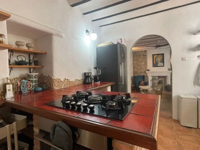 Ein Zuhause, in dem die Zeit langsamer vergeht und jeder Blick eine Geschichte erzählt.

Während Sie durch das friedliche Tal von Huerta de Judas in C