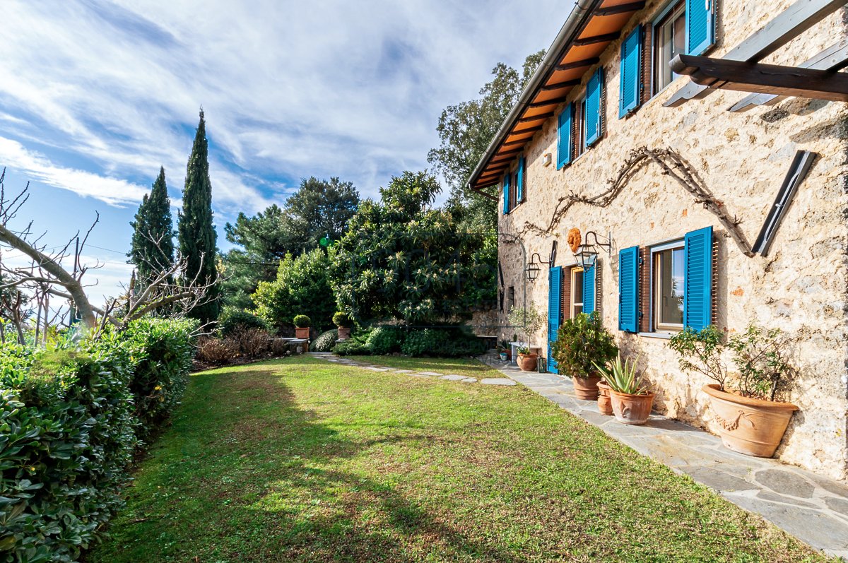 Elegantes rustikales Haus mit Meerblick auf den Hügeln von Pietrasanta - Toskana