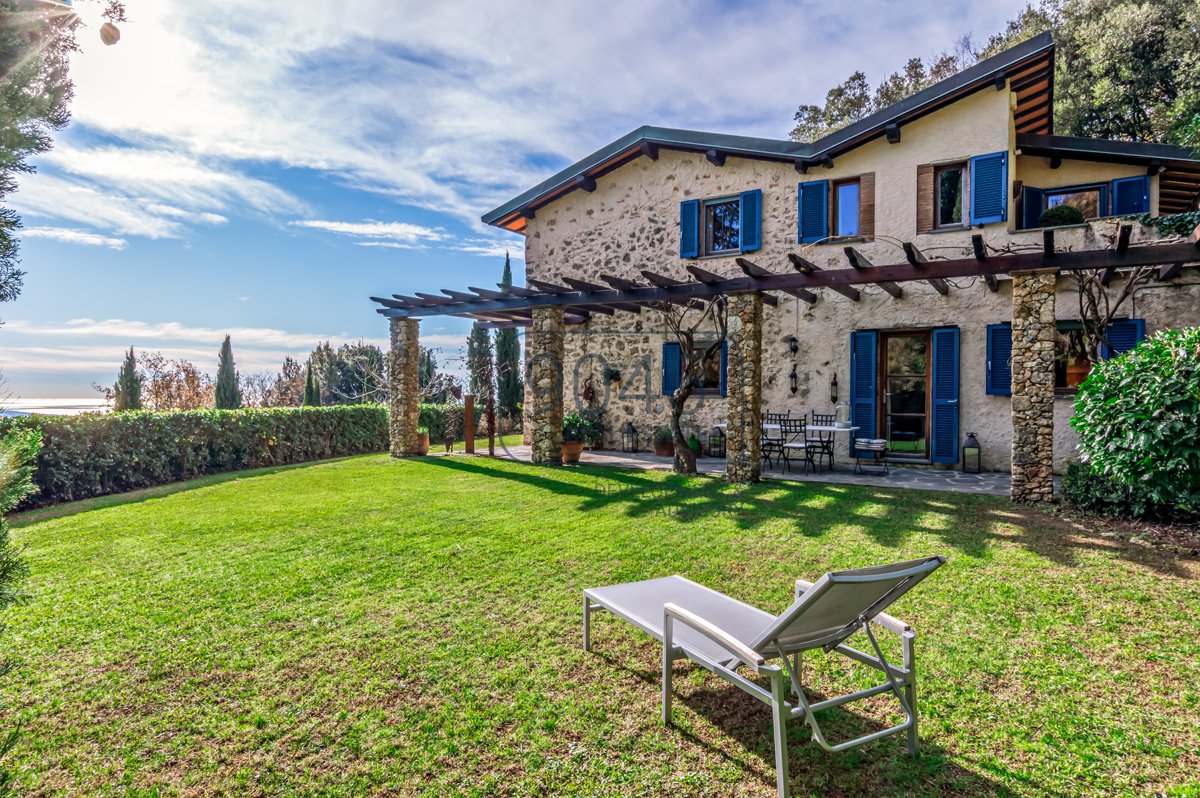 Elegantes rustikales Haus mit Meerblick auf den Hügeln von Pietrasanta - Toskana