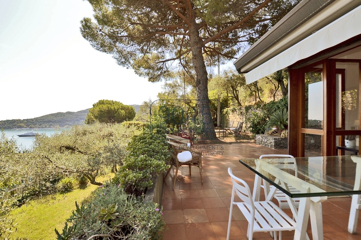 Charmante Villa mit großem Garten und Meerblick in Portovenere an der Ligurischen Küste