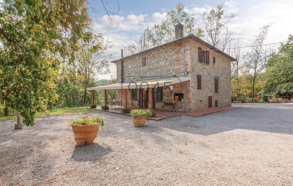 Gepflegter Rustico mit zusätzlicher Dependance in Montaione - Toscana