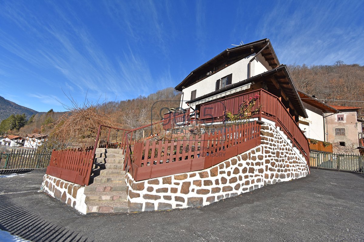 Wohnhaushälfte in Panoramalage in Sover - Südtirol / Trentino