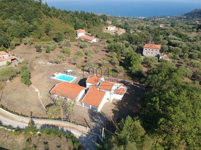 Freistehende Villa mit Pool und Meerblick in San Giovanni a Piro - Kampanien