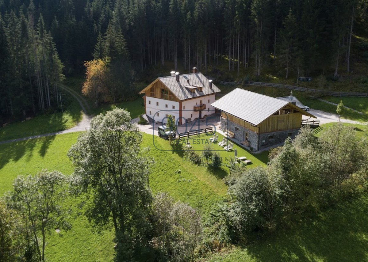 Offmarket: Chalet inmitten der Drei Zinnen Dolomiten - Südtirol