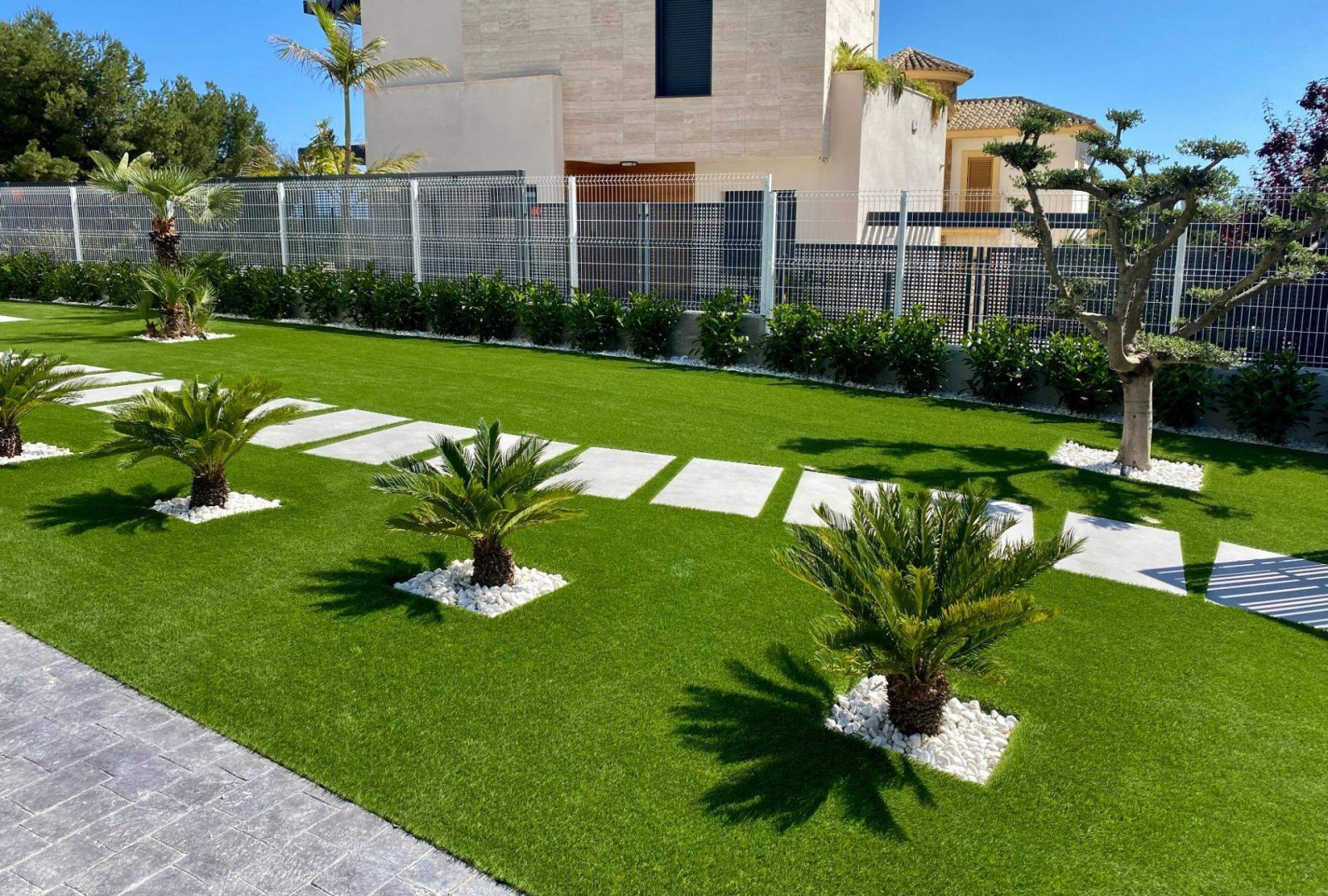 EXKLUSIVITÄT IN EINER NATÜRLICHEN UMGEBUNG AM MITTELMEER !!!&#13;&#13; Minimalistische Designvillen in einem natürlichen Raum, die Eleganz und Komfort