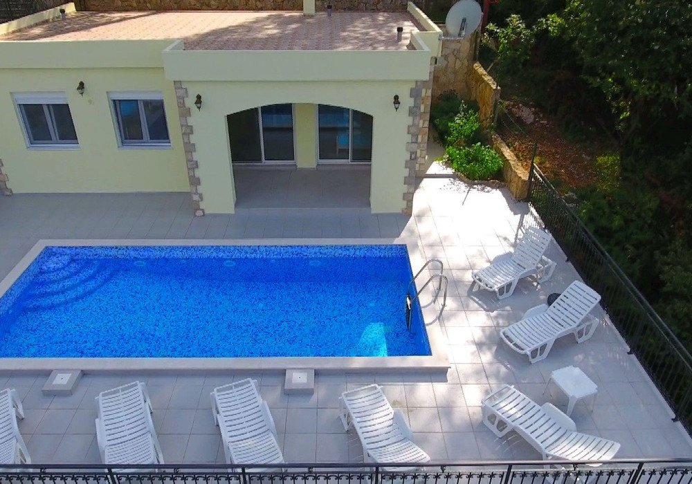 Kostanitsa.New, three-story villa, 5 meters from the sea. Magnificent views open from the terraces - to Boko Kotor Bay and the city of Risan. The b...