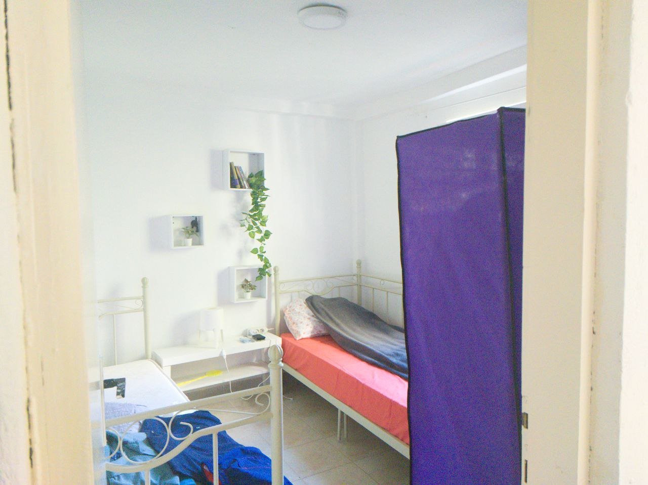 House with two apartments in Becici<br><br><p>We offer for sale a house with two apartments in the town of Becici, overlooking the mountains. The h...