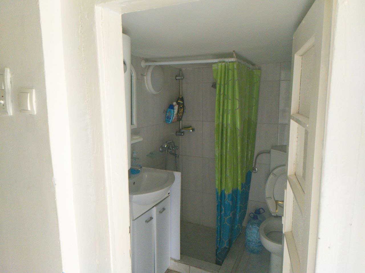 House with two apartments in Becici<br><br><p>We offer for sale a house with two apartments in the town of Becici, overlooking the mountains. The h...