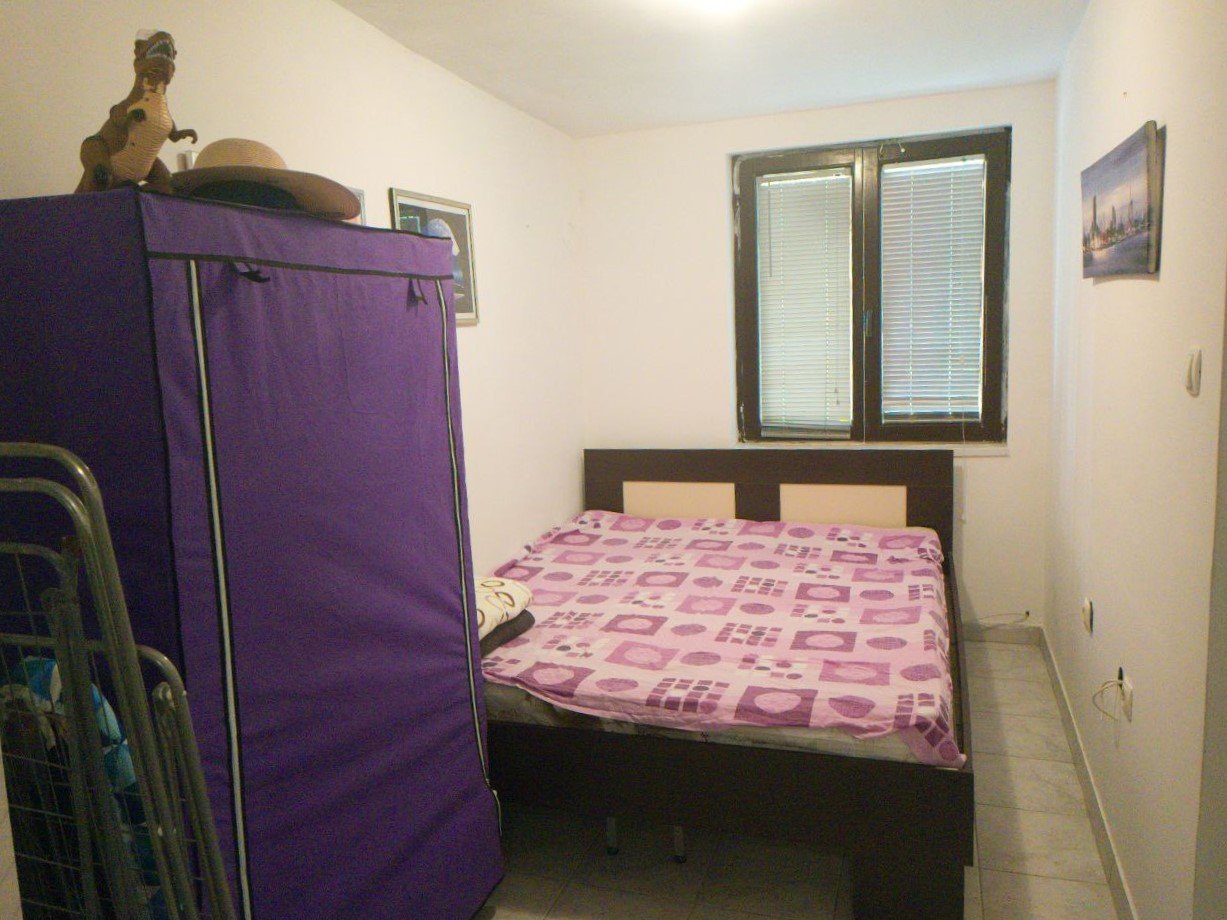 House with two apartments in Becici<br><br><p>We offer for sale a house with two apartments in the town of Becici, overlooking the mountains. The h...