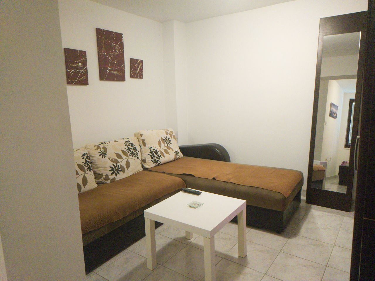 House with two apartments in Becici<br><br><p>We offer for sale a house with two apartments in the town of Becici, overlooking the mountains. The h...