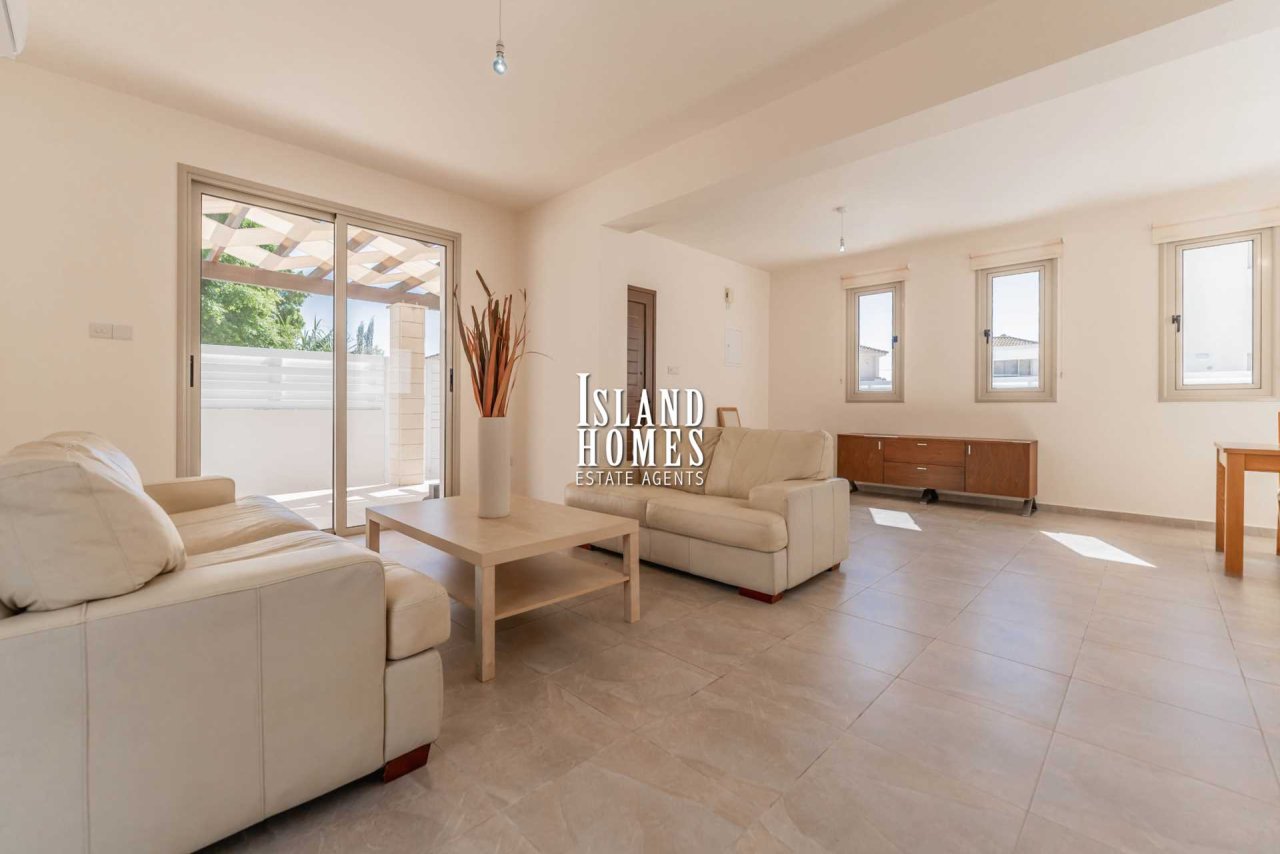 3 bedroom, 2 bathroom, detached villa on 330m2 plot with swimming pool and walking distance of the beach and year round amenities of Kapparis - MIM...