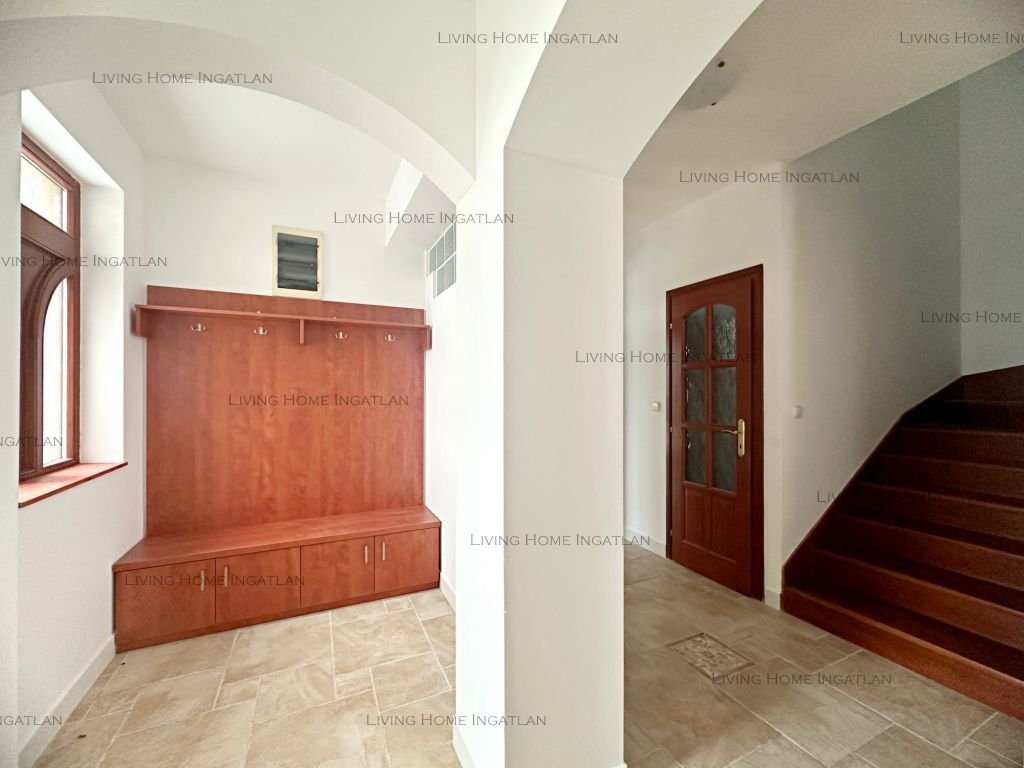 <p><strong>Azonnal költözhető, panorámás ház Ürömön</strong></p><p><strong>A kulcs nálam van, flexibilisen tudom mutatni a házat.</strong></p><p>Ür...