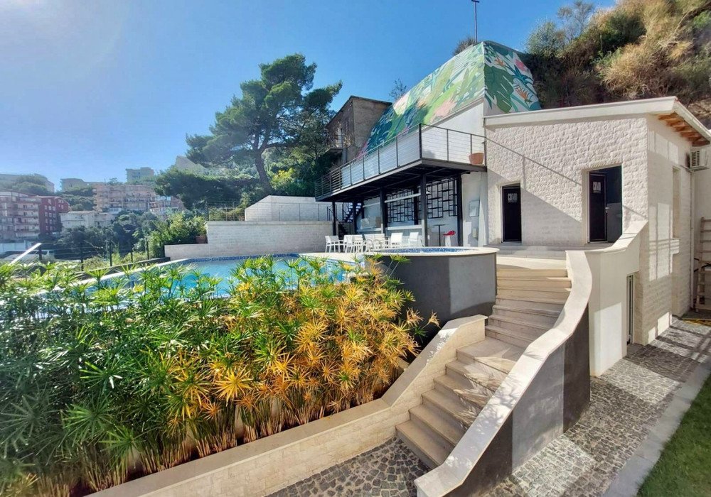 Budva, a new luxury residential complex with panoramic views, a closed area and a swimming pool.Distance to the sea 350msea viewThe complex consist...