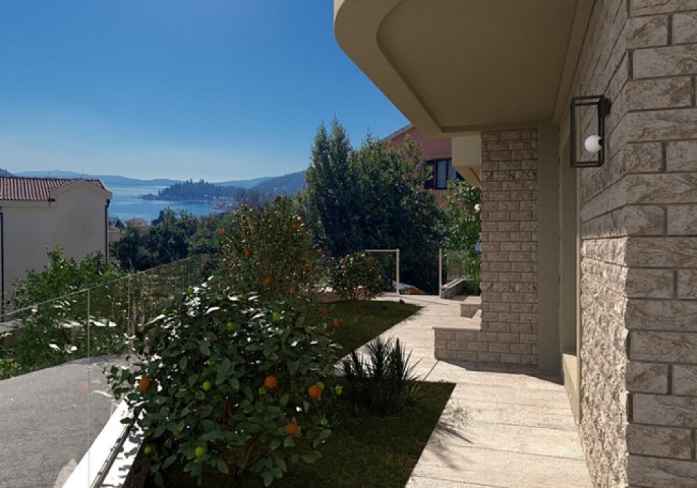 Boka Bay of Kotor, Kamenari district. New apartments in a club-type apartment building.The distance to the sea is 300m.The house has four floors, a...