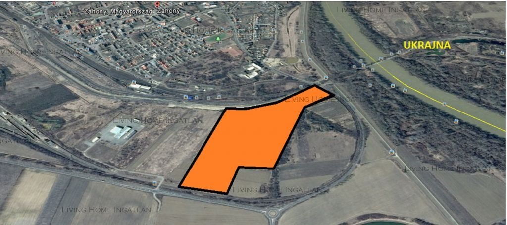 <p>Zsurk és Záhony határában fejlesztési terúlet eladó.</p><p>Az ingatlan közvetlen környezete:</p><p>A földterület Záhony és Zsurk települések hat...