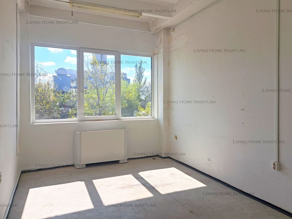<p>Kiadásra kínálunk Zuglóban,&nbsp;egy jól megközelíthető és csendes épületben&nbsp;egy 14 nm-es, 2. emeleti&nbsp; IRODÁT, melynek jelenleg még fo...