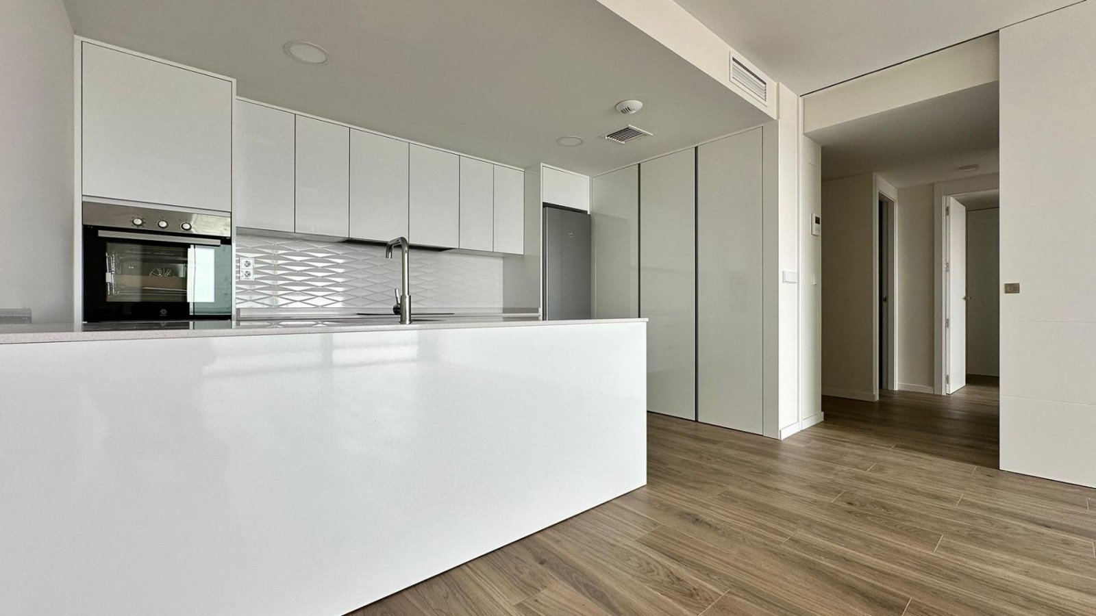  EXCLUSIVE COMPLEX &quot;SEA SCAPE&quot; NEW APARTMENT WITH SEA VIEWSWelcome to this exquisite apartment located in one of the most prestigious reside