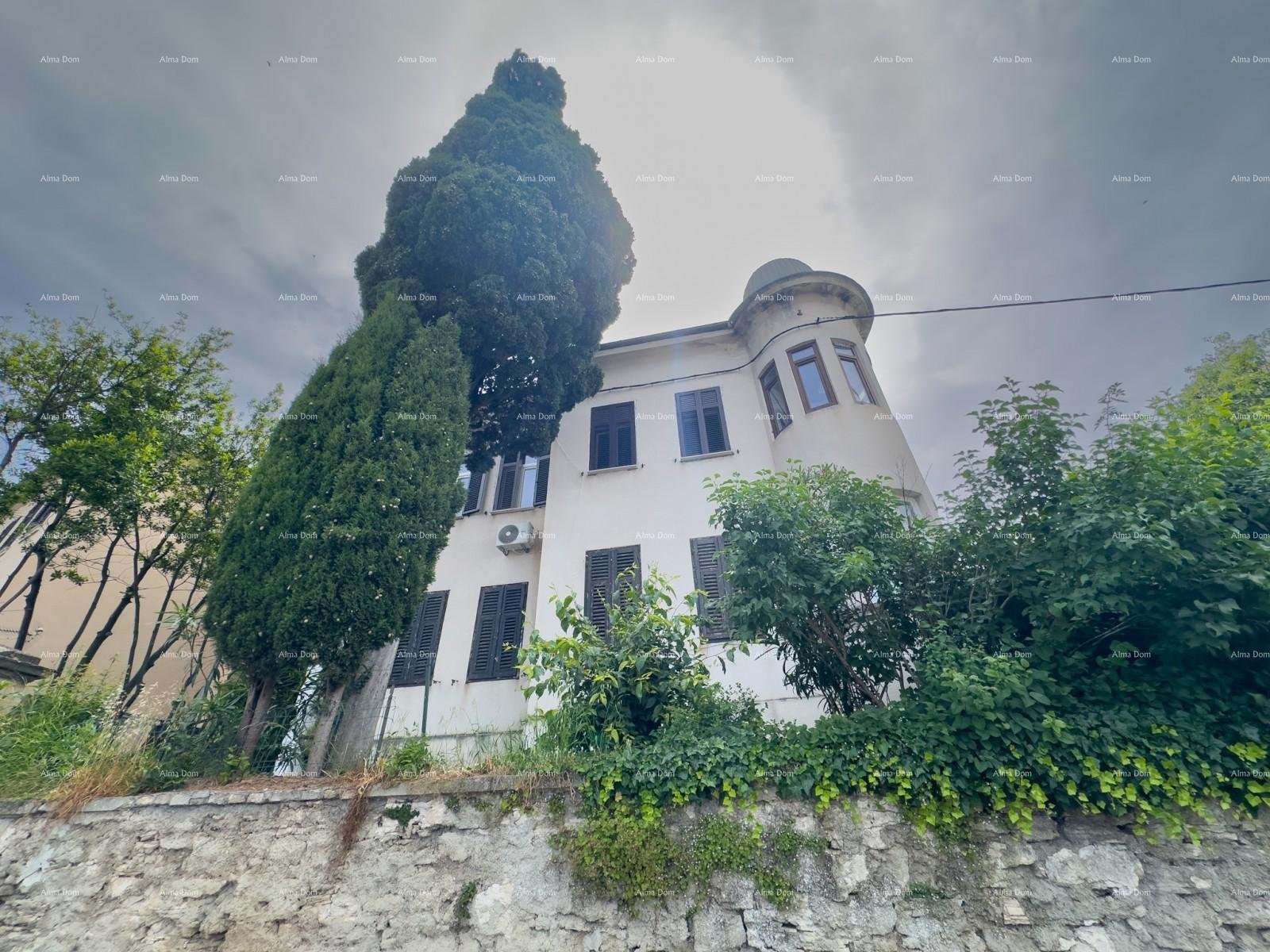 Wohnung Verkauf einer Wohnung im Zentrum mit 4 Wohneinheiten, Pula!