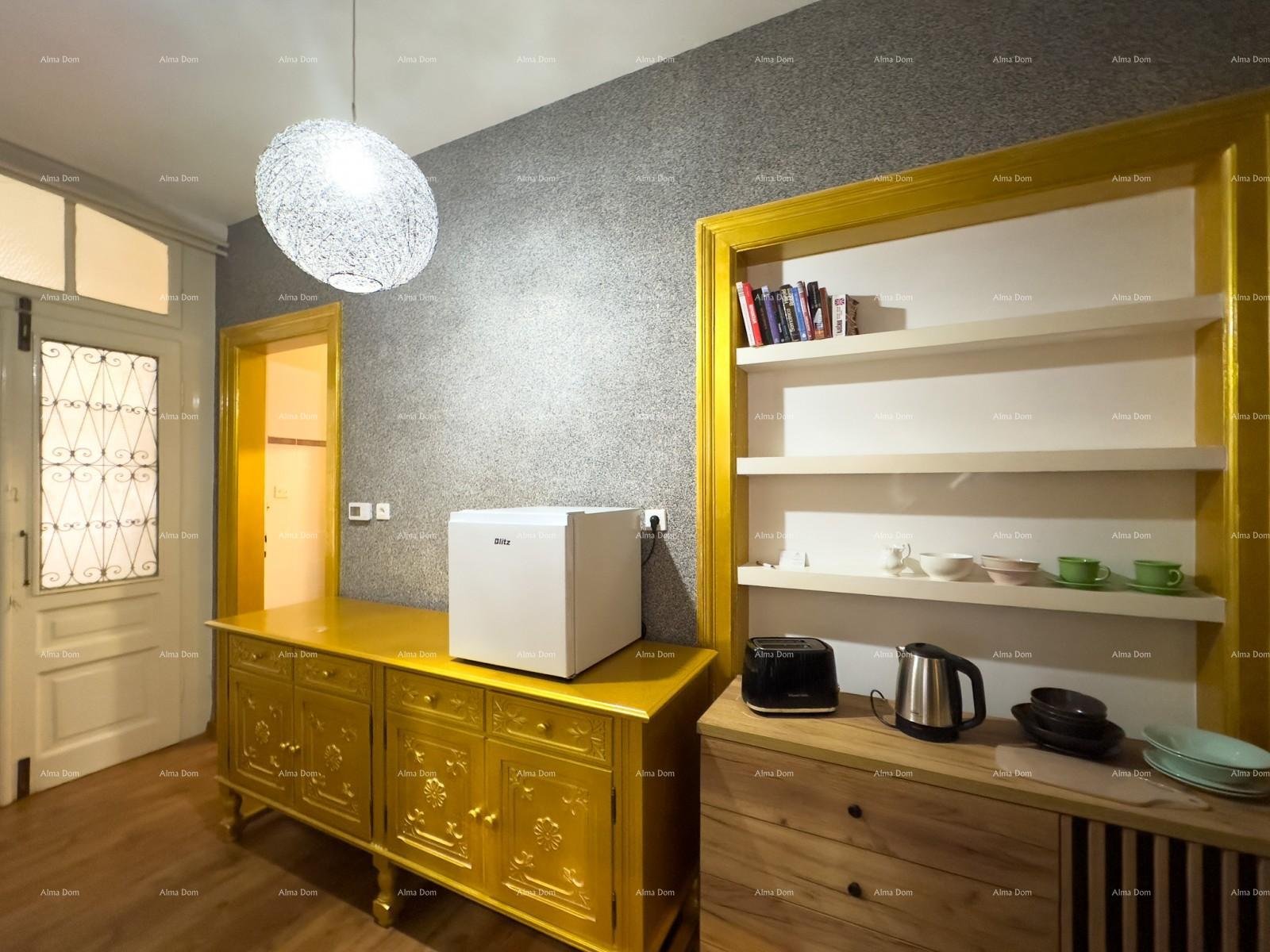 Wohnung Verkauf einer Wohnung im Zentrum mit 4 Wohneinheiten, Pula!