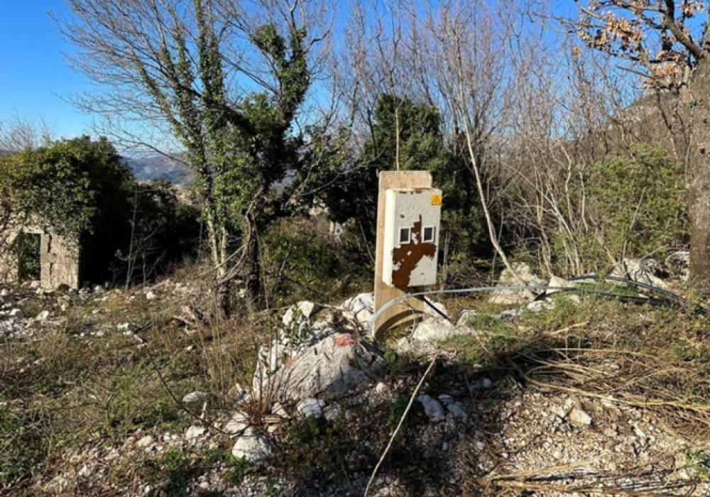 DescriptionThe Finished Project! All permissions have been received! Buy and build your dream house!!! Budva Riviera. An urbanized plot with a resi...