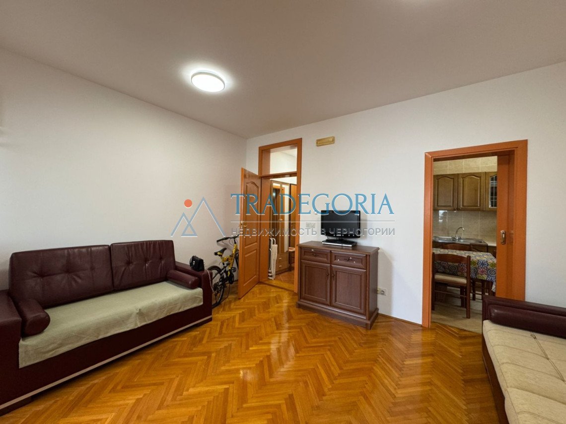 <h2>description</h2><h3>Apartment by the sea in the Green Belt of Bar</h3><p> Bar city, Shushan district 3rd floor | 38 m² Distance to the sea: 300...