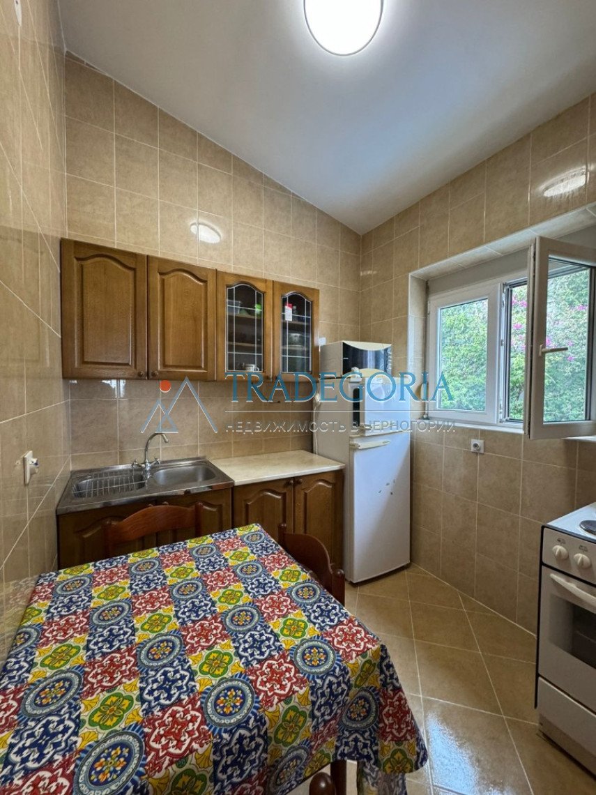 <h2>description</h2><h3>Apartment by the sea in the Green Belt of Bar</h3><p> Bar city, Shushan district 3rd floor | 38 m² Distance to the sea: 300...