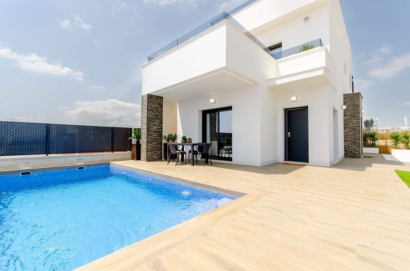 Orihuela: NEW BUILD VILLAS IN VISTABELLA GOLF RESORT New Build luxury villas built over 2 floors situated in Vistabela golf resort, between San Mig... 