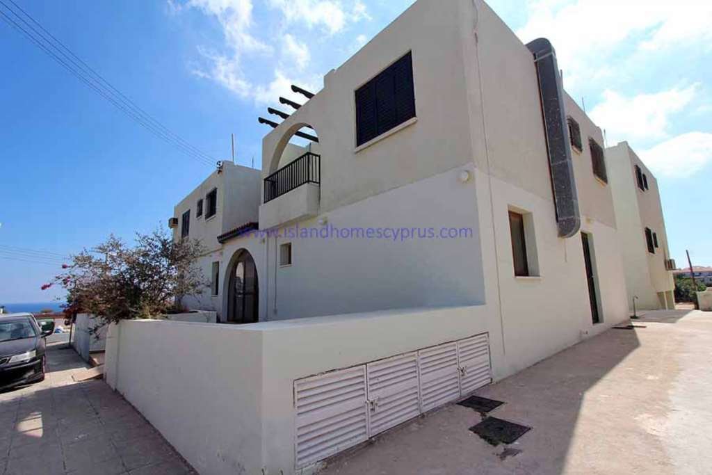 181m2 Bar/ Restaurant with TITLE DEEDS sun terrace and Sea views in Kapparis - RIG102.<br /><br />Great opportunity to purchase a Bar / Restaurant in 