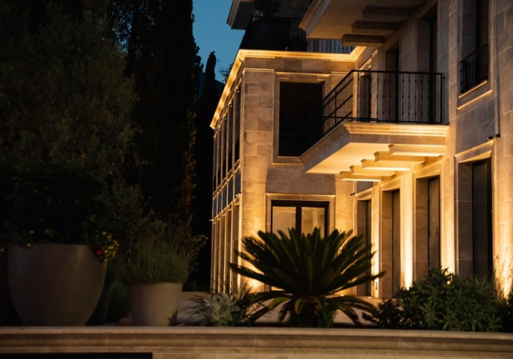 The house has a total of 20 apartments of the following format:- eleven one-bedroom apartments with a total area of 63, 65, 67, 75, 95 square meter...