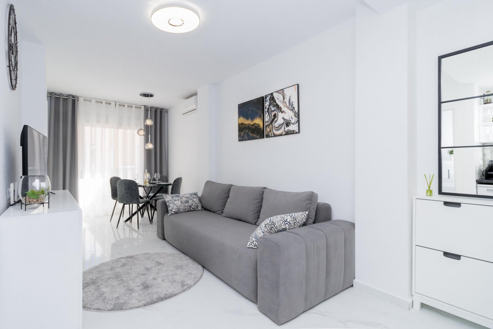 Cozy apartment for rent in a quiet area, close to the &quot;Park of Nations&quot;, the park &quot;Doña Sinforosa&quot;, from the &quot;Mini Golf Las S