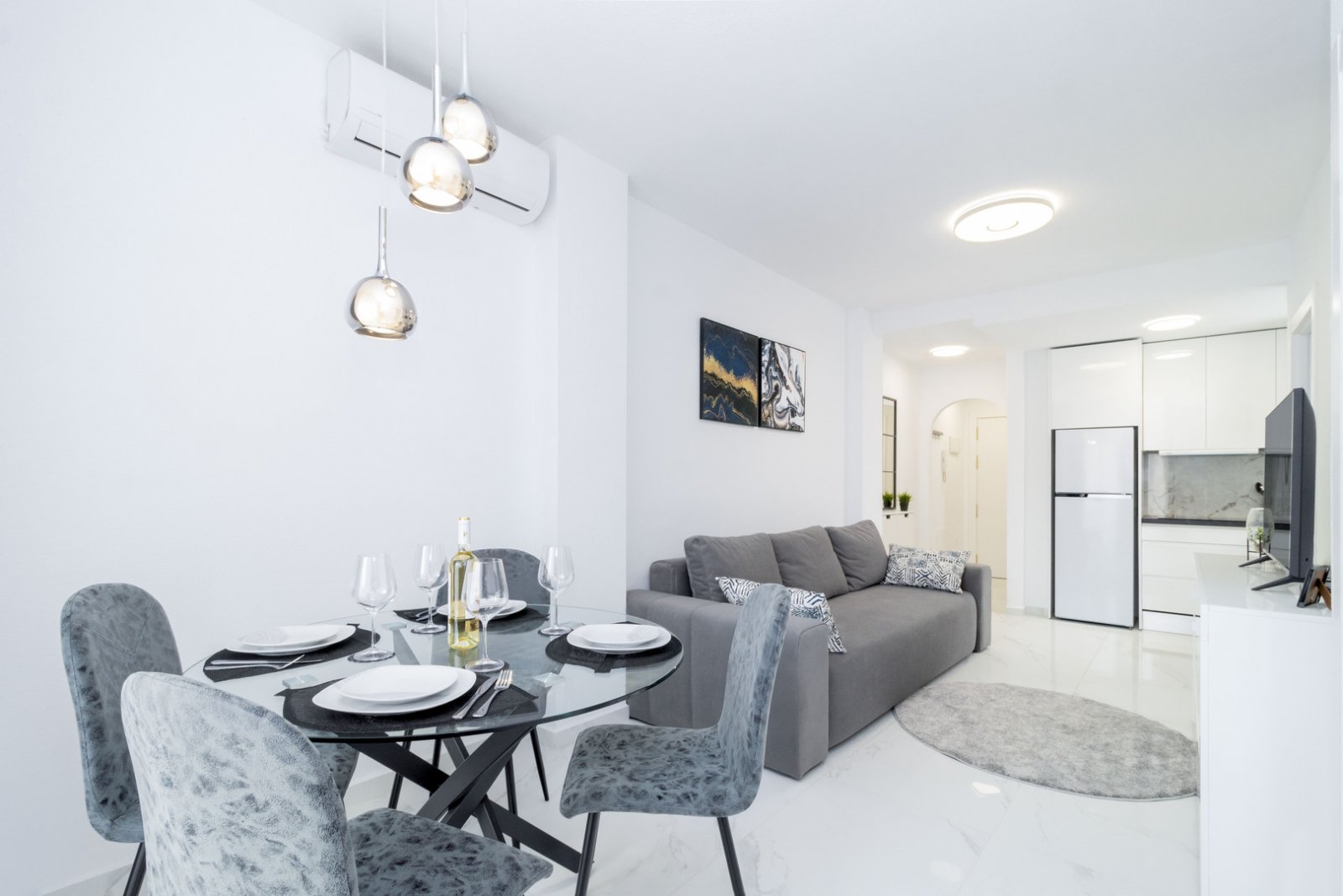 Cozy apartment for rent in a quiet area, close to the &quot;Park of Nations&quot;, the park &quot;Doña Sinforosa&quot;, from the &quot;Mini Golf Las S