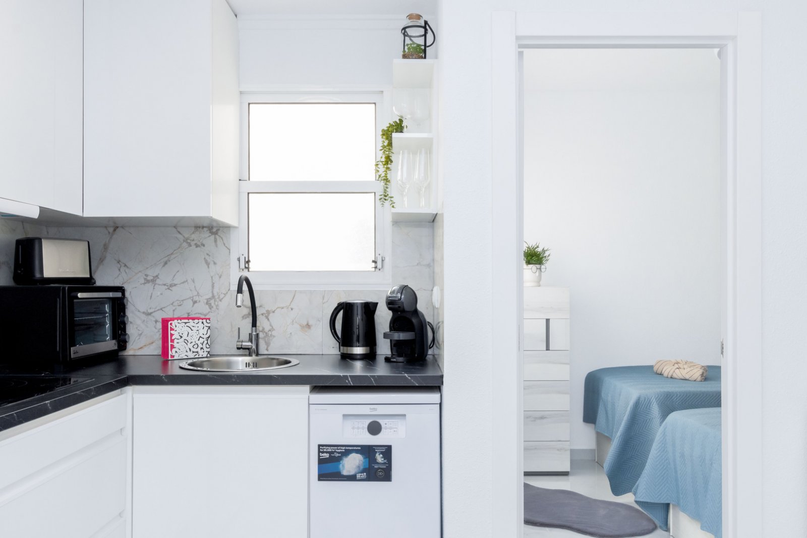 Cozy apartment for rent in a quiet area, close to the &quot;Park of Nations&quot;, the park &quot;Doña Sinforosa&quot;, from the &quot;Mini Golf Las S