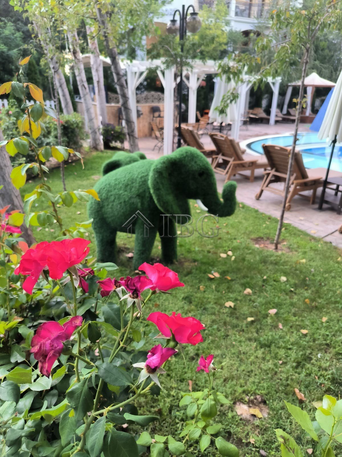  For Sale: Spacious 2+1 Apartment in the Luxury Sweet Homes 6 Complex, Sunny Beach ✨<br><br>We are pleased to present a beautiful fully furnished apar