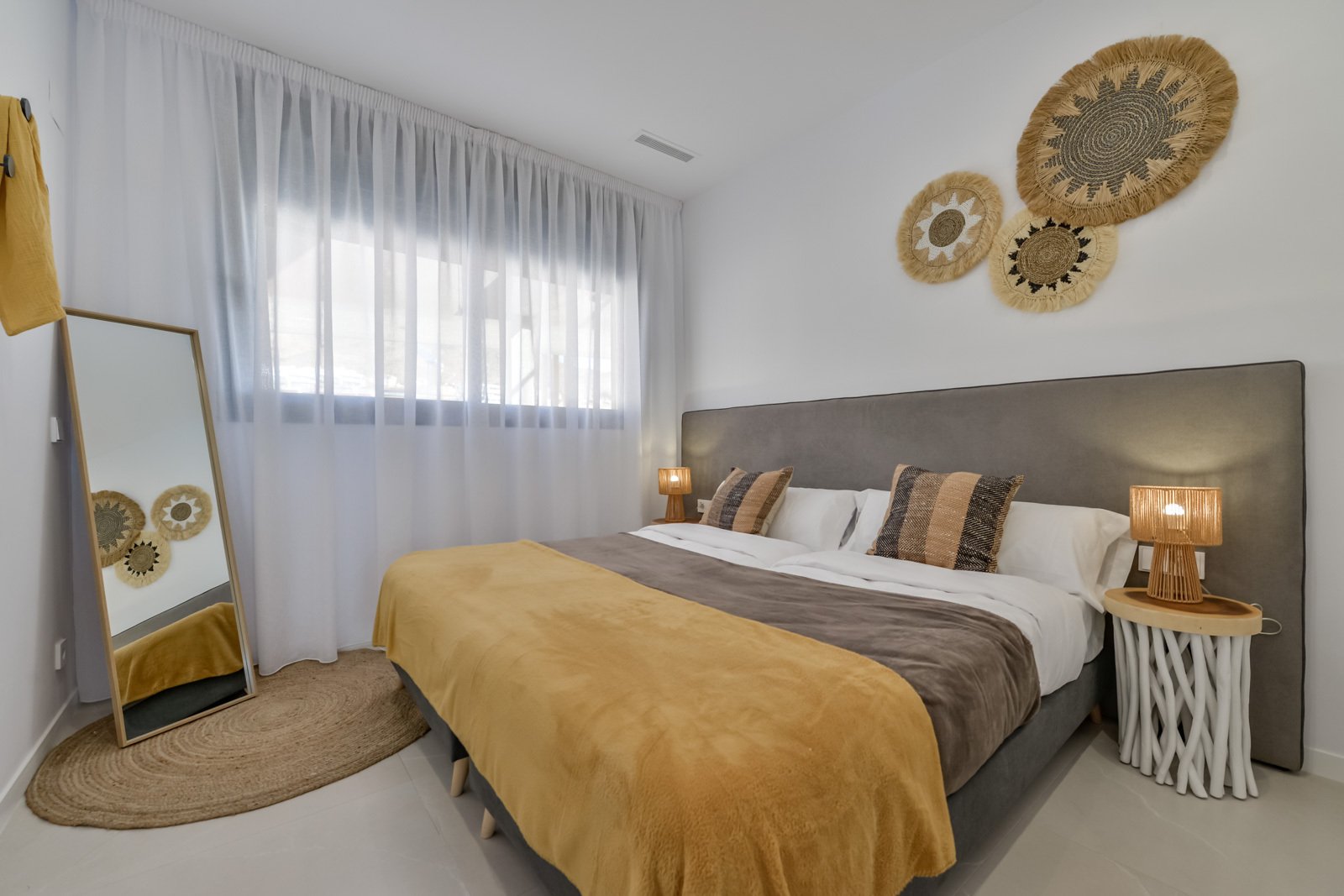 Apartments in a modern style in a new gated complex in Finestrat.The apartments on the first floor with an area of 212.29 sq.m. consist of two bedroom