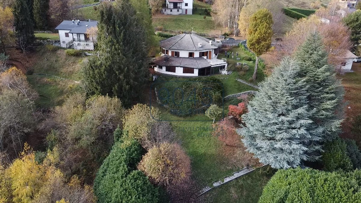 Villa mit Blick auf den Comer See in Casasco d"Intelvi - Lombardei