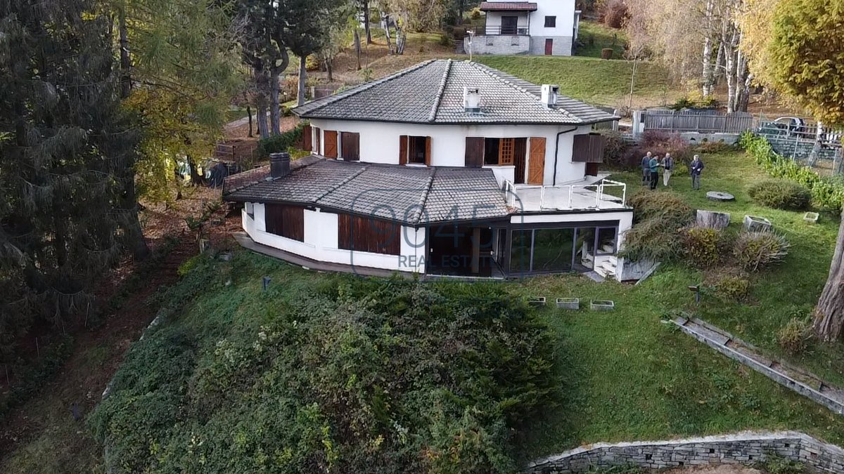 Villa mit Blick auf den Comer See in Casasco d"Intelvi - Lombardei