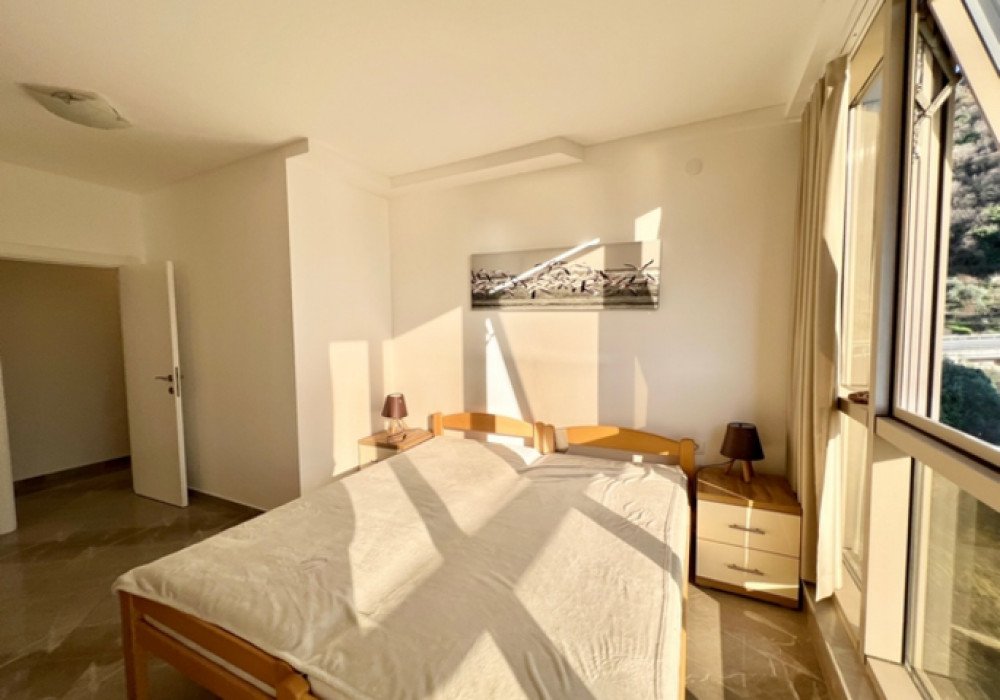 Budva Riviera, Rafailovichi district. One bedroom apartment in a new house.Distance to the sea 200m.Open poolArea 63 sq.m.Floor - sixthThe house is...