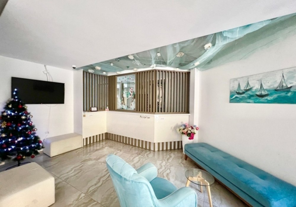 Budva Riviera, Rafailovichi district. One bedroom apartment in a new house.Distance to the sea 200m.Open poolArea 63 sq.m.Floor - sixthThe house is...