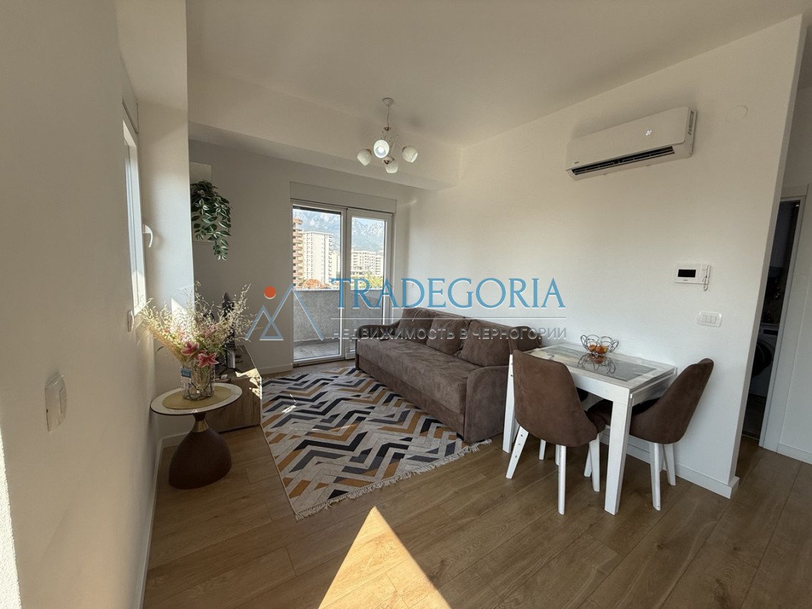 <h2>description</h2><p>Apartment in the center of Bar, 52 m², new building</p><p> Location: Bar, city center Area: 52 m² Price: €151,000 House: new...