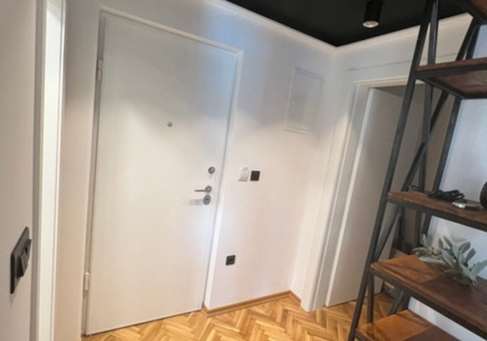 Herceg Novi, Topla 3 district. One bedroom apartment with sea view.Distance to the sea 250m.Floor - seventhThe house is equipped with an elevatorAr...