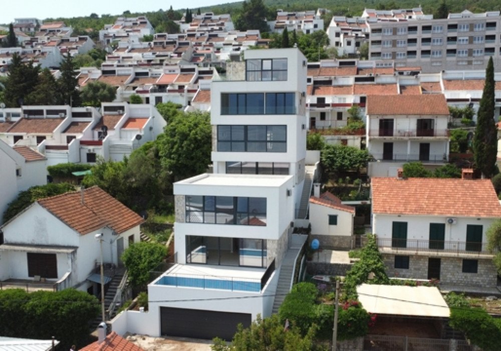 Tivat Riviera. Krasici village. Peninsula Lustica. Boko Kotor bay. New apartments with panoramic sea views.

Cryptocurrency payment is possible.

Dist