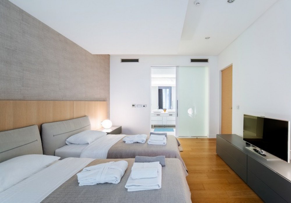 In the very center of the Montenegrin Primorye, in the most picturesque place, on the unique location, this elite mini–city complex is located. There 