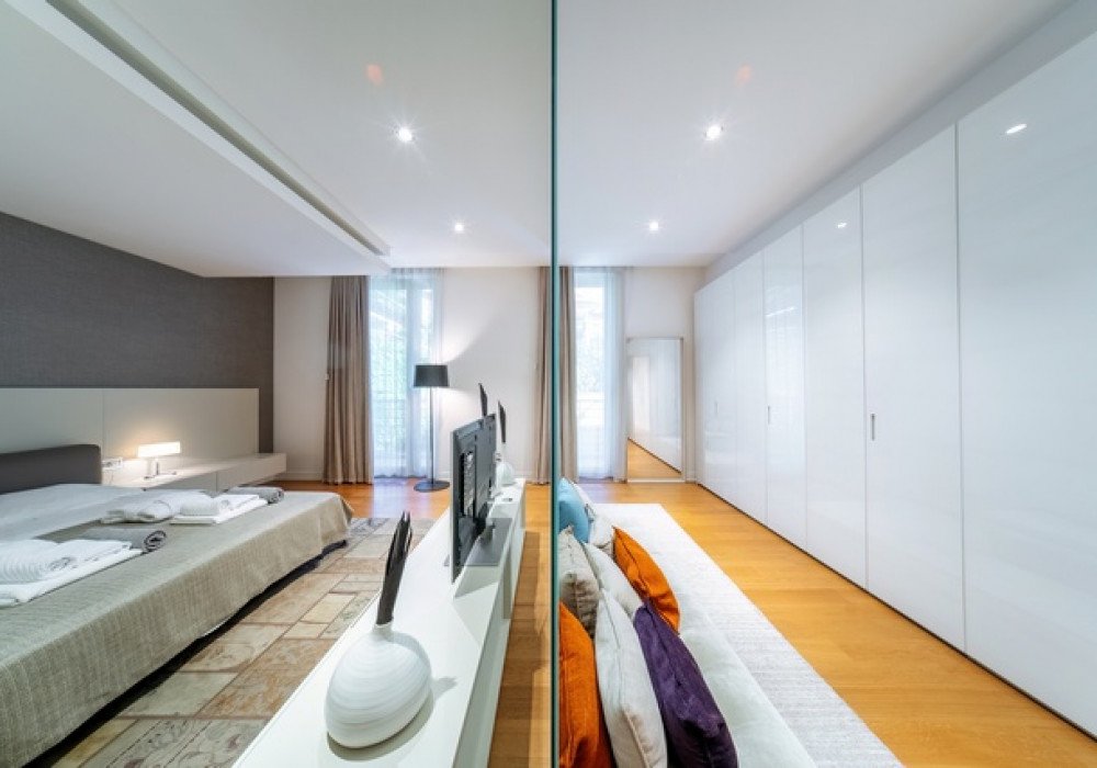 In the very center of the Montenegrin Primorye, in the most picturesque place, on the unique location, this elite mini–city complex is located. There 