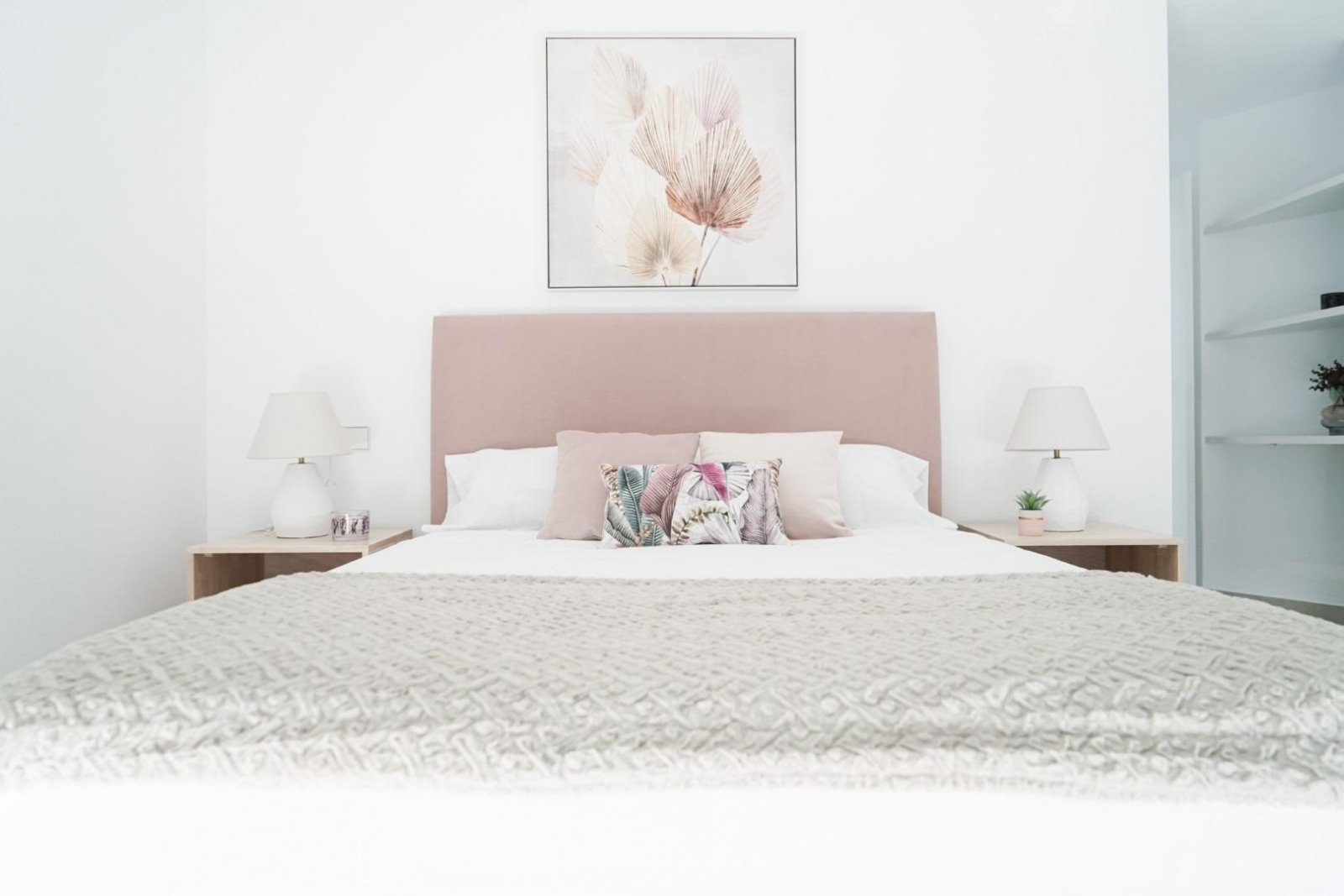  Luxury villa with sea views in Sierra de Altea.Full of light with large interior spaces, unique architecture and a natural environment with a panoram