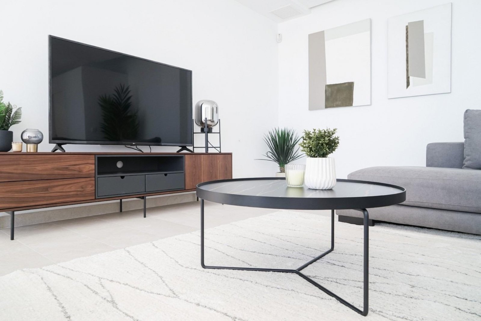  Luxury villa with sea views in Sierra de Altea.Full of light with large interior spaces, unique architecture and a natural environment with a panoram