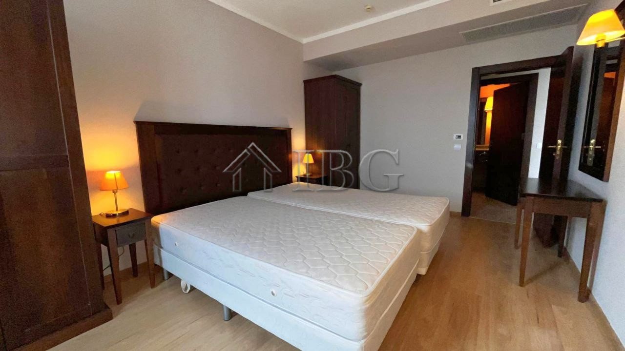 1-Bedroom Apartment with Sea View in Barcello Royal Beach, Sunny Beach<br><br>Area: 71 sq.m<br><br>Floor: 6/8<br><br>View: Sea<br><br>Furnishing: F...