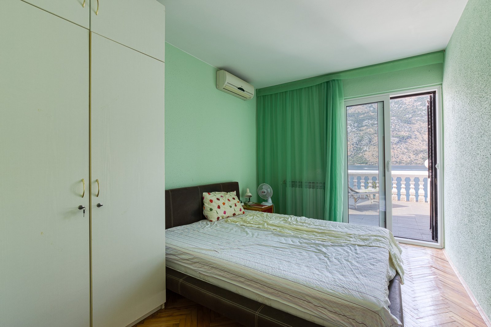 House Just 50 Meters from the Sea – Stoliv<br><br><p>House Just 50 Meters from the Sea – Stoliv, Montenegro	 Fully furnished and equipped house for...