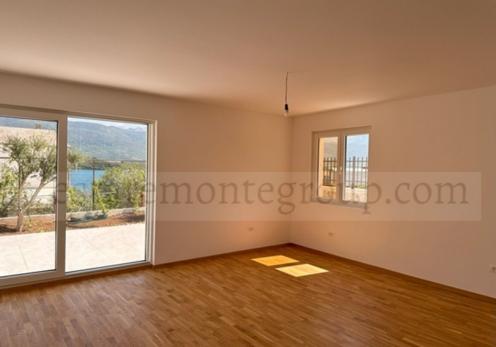 Tivat Riviera, Krasici district. New apartments from the DeveloperThe apartments are sold from the Developer, therefore, the Buyer is exempt from p...