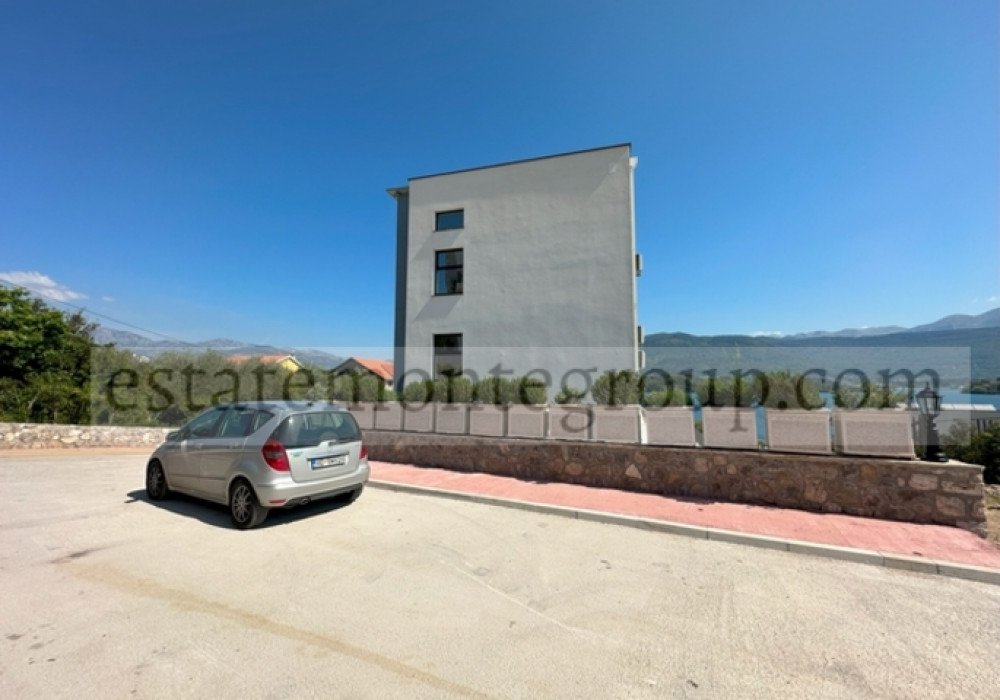 Tivat Riviera, Krasici district. New apartments from the DeveloperThe apartments are sold from the Developer, therefore, the Buyer is exempt from p...
